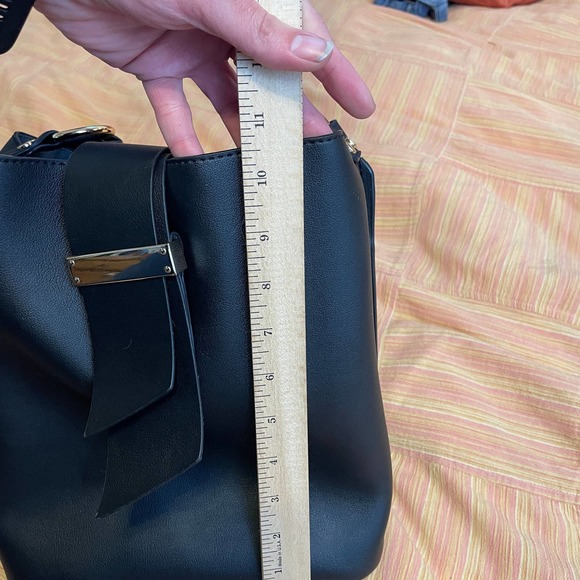 Brighton Black Leather Embossed Crossbody Purse - Picture 8 of 11